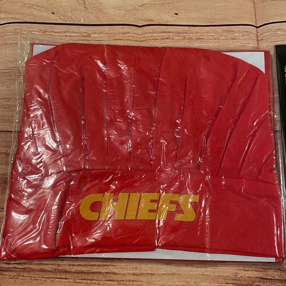 NFL Chiefs Chef Set - Picture 3 of 4
